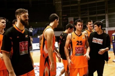 KLS: Dinamik slavio protiv Borca - borba za prvo mesto!