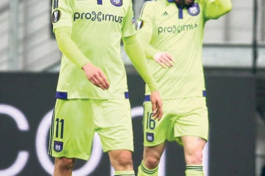 Tim iz Serije A, konkurent Zvezdi za Đuričića!