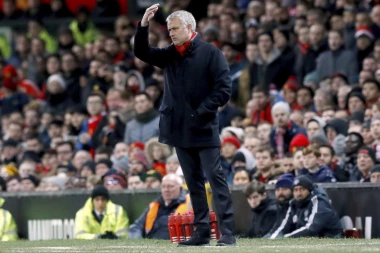 "Posebni" produžio ugovor sa Mančester junajtedom!