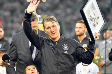 Švajni pred odlukom: PENZIJA, ILI NASTAVAK KARIJERE?