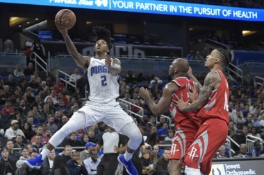 (VIDEO) Pašće "nularica" na treningu: Košarkaš Orlanda sam sebe izblokirao kosom!