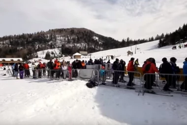OZBILJAN INCIDENT U KOLAŠINU: Albanski turisti napali obezbeđenje ski-centra