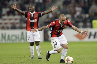 HOLANĐANIN IDE U KATAR: Snajder posle šest meseci napušta Nicu!