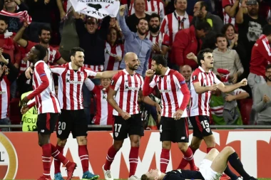 Bilbao pobedio Alaves, remi Viljareala i Deportiva