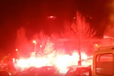 (VIDEO) DELIJE GRMLJAVINOM PROSLAVILE ROĐENDAN: Pre 29 godina osnovana je navijačka grupa Zvezde!