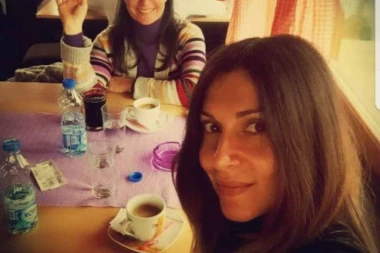 (FOTO) Dve bivše pevačice "Lune" završile na kruzerima!