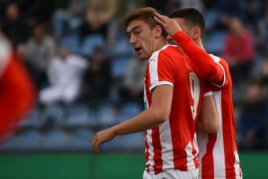 "Ratnik" Pavkov: Glava mi je od tvrdog materijala - Sanjam da dam gol Liverpulu