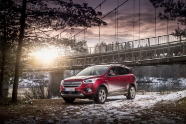 "Ford" angažuje radnike u Rusiji