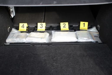 POČELO SASLUŠANJE NARKO VOJNICIMA IZ NEGOTINA: Kome su nosili kokain vredan 120.000 evra