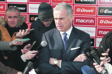 Pršti luksuzt kod Zvezdana: TERZINA ČUKA OD 10.000 EVRA!