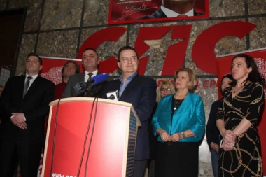 SOCIJALISTI U DECEMBRU BIRAJU NOVO RUKOVODSTVO: Evo ko će Dačiću "na crtu"