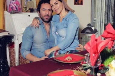 (FOTO) Bizarno ili fetiš? Evo šta Veljko voli da radi Seki!