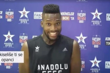 (VIDEO) Vidi se uloga Štimca: Košarkaši Efesa progovorili srpski!