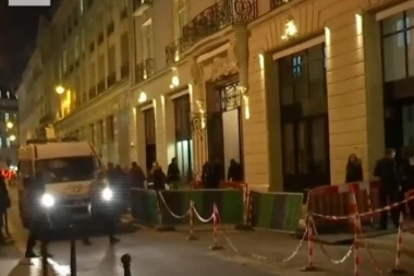 (VIDEO) POGLEDAJTE KAKO PLJAČKAJU NEUHVATLJIVI PANTERI: Došli biciklama i za oko 60 sekundi "završili posao"!