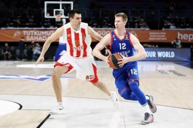 (VIDEO) ZVEZDA PALA U ISTANBULU: Efes gorak za crveno-bele