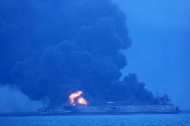 Eksplodirao brod američke mornarice: Povređeni mornari