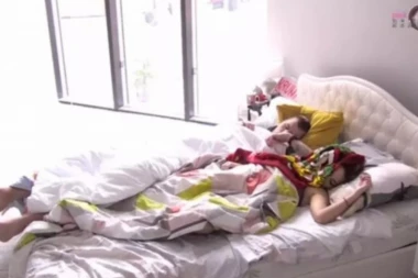 (VIDEO) Ana više NE MOŽE da gleda Janjuša, okrenula mu leđa!