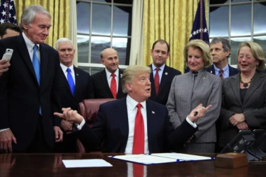 SAVEZNE DRŽAVE TUŽILE TRAMPOVU ADMINISTRACIJU