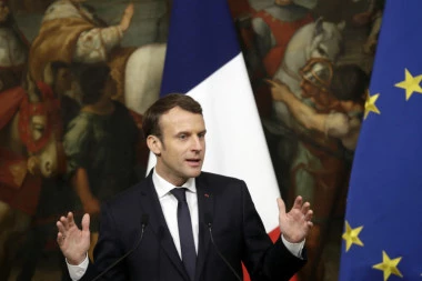 INICIJATIVA MAKRONA: Unesko da zaštiti francuski baget