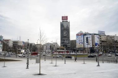 SRAMOTNO: Prodaju hotel "Slavija" po smešnoj ceni!