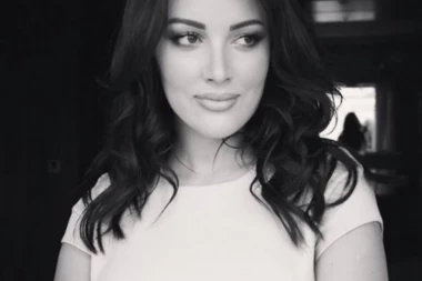 (FOTO) Šok fotke trudne Aleksandre Prijović: Evo koliko se promenila!