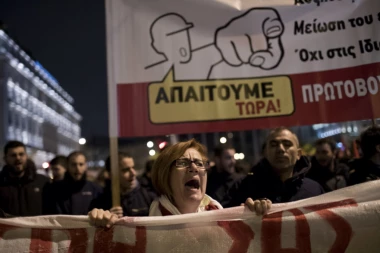 Protest u Atini: Sedmoro uhapšeno, 25 policajaca povređeno