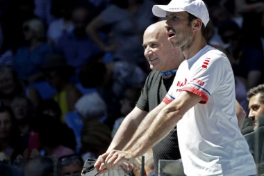 Đoković sam u Majamiju: Bez Agasija i Štepaneka