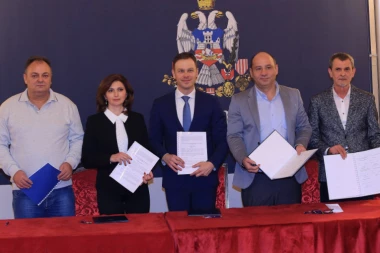 MALI NA POTPISIVANJU KOLEKTIVNIH UGOVORA: Evo kakvog će to uticaja imati na zaposlene