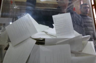 Spušta se izborni cenzus! Šansa za male stranke?