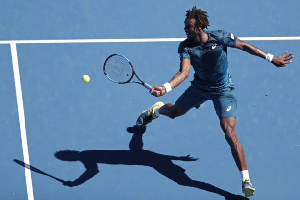 Monfis nastavio da dominira!