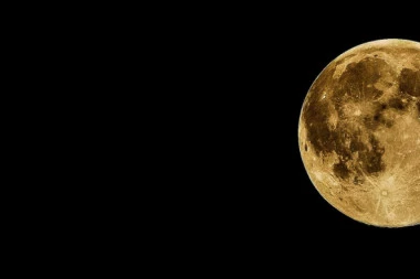 NAJNOVIJE OTKRIĆE: NA MESECU PRONAĐENI TAJANSTVENI TUNELI!