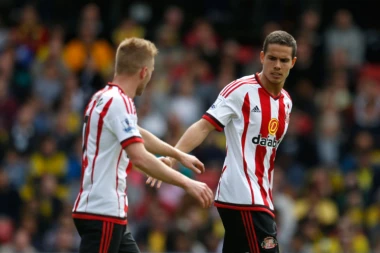 Uzima ogromnu lovu, ne igra i neće da raskine ugovor!