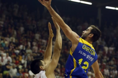 Makabi lako savladao crveno-bele, teška povreda Feldina