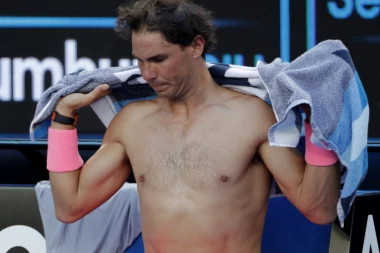 (VIDEO) Nadal počistio Džumhura!