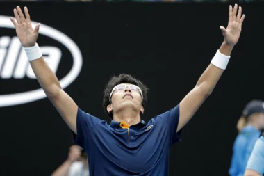 SENZACIJA: Čung savladao Zvereva