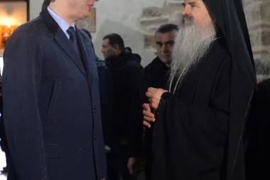 Vučić: Ne sme da nas bude manje na našoj zemlji