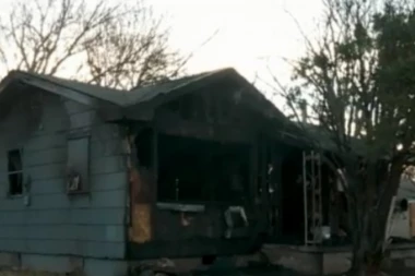 (VIDEO) STRAŠNA TRAGEDIJA: Dečak poginuo spasavajući oca!