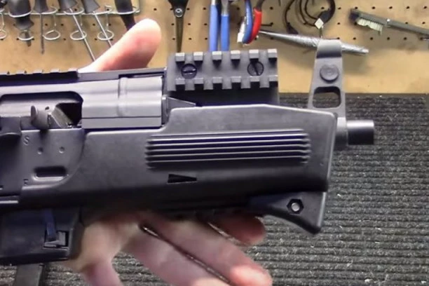 JAČANJE VOJSKI U KOMŠILUKU: Rumunija menja kalašnjikov OVIM vatrenim oružjem