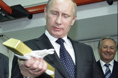 RUSIJA PRELIVA OD ZLATA: Putin ide po svetu i kupuje zlatne poluge!