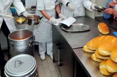 Šta radite bre?! Lopovi odneli hranu iz bolnice u Surdulici