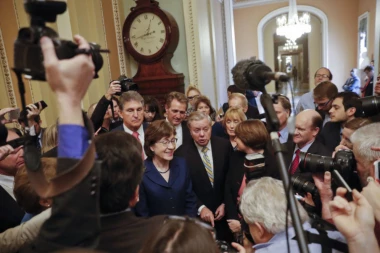 KRAJ BLOKADE AMERIČKE VLADE: Kongres izglasao zakon o budžetu, na potezu Donald Tramp!
