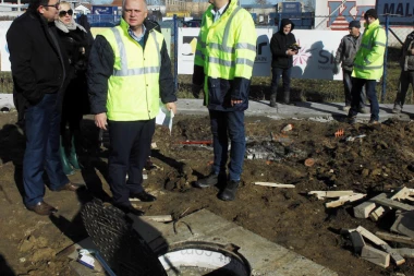 REŠEN PROBLEM SA ZADRŽAVANJEM VODE: Preko 30 miliona evra za kolektor u Zemun Polju!