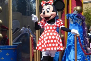 MINI MAUS DOBILA ZVEZDU NA BULEVARU SLAVNIH