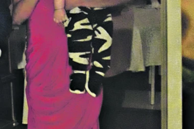 LEKARI SU KRIVI: Lečili je od bronhitisa, umrla od boginja!