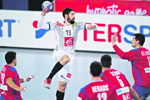 SLAVNI AS PLJUNUO U LICE HRVATIMA: Srbin PONIZIO komšije na nacionalnoj frekvenciji!