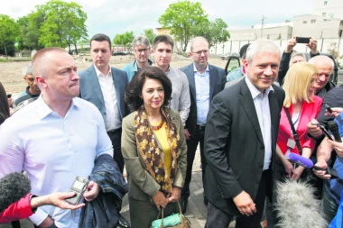 OPOZICIJA SPREMA HAOS U BEOGRADU