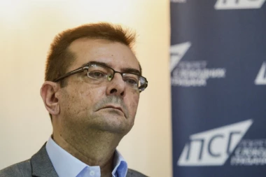 Rat oko love u opoziciji! Veselinović otkrio da je SzS finansirao proteste