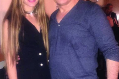 LEČIĆA PROGANJA STUDENTKINJA: "Letnja šema" došla glave poznatom glumcu i zavodniku