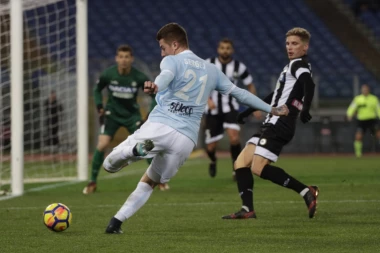 LACIO NE ŽELI DA PRODA SRBINA: Sergej nema cenu!