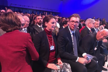 VUČIĆ I TAČI U DAVOSU: Glavna tema ubistvo Ivanovića!